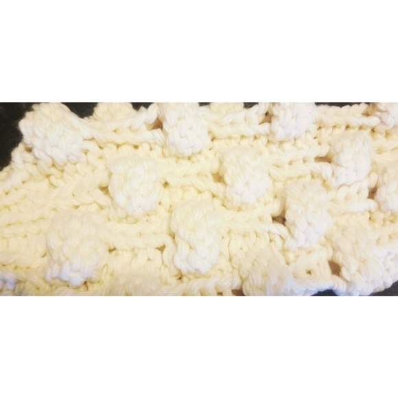 Oversized Knit Pom Cardigan - Picture 4 of 4